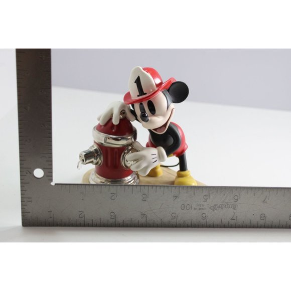 Mickeys Fire Brigade Fireman to the Rescue Mickey Mouse Vintage 88018 - Picture 6 of 6